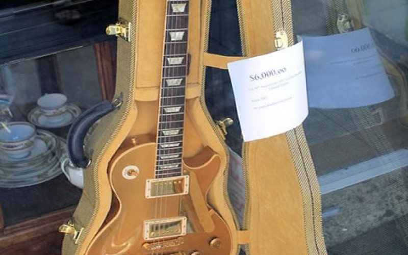 How to Shop For a Deal at a Pawn Shop