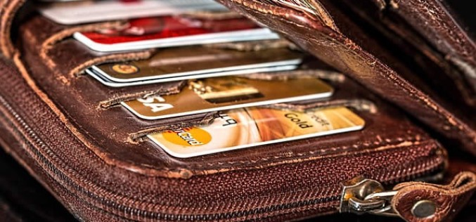 <span>Weekly Tip Feb 07:</span> Credit Card Use Decreasing?