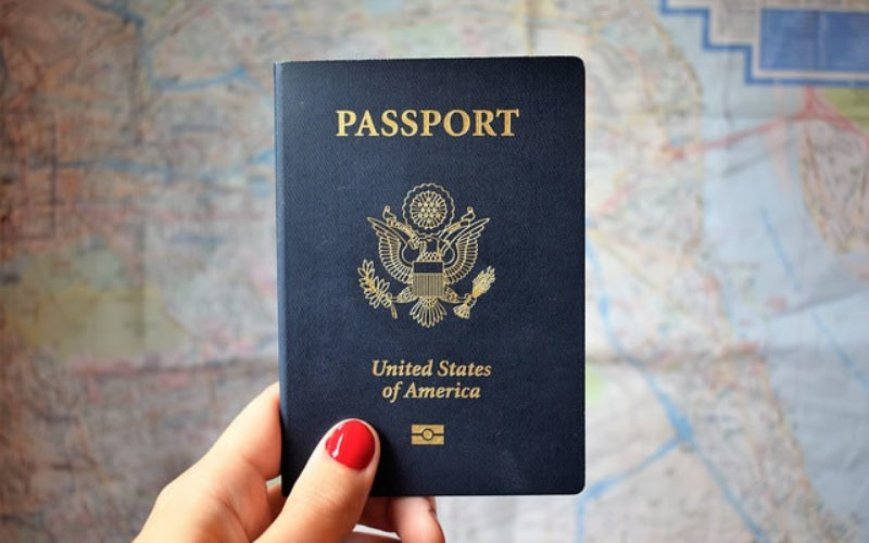 Go Abroad! 4 Benefits of Taking a Gap Year Halfway Through College