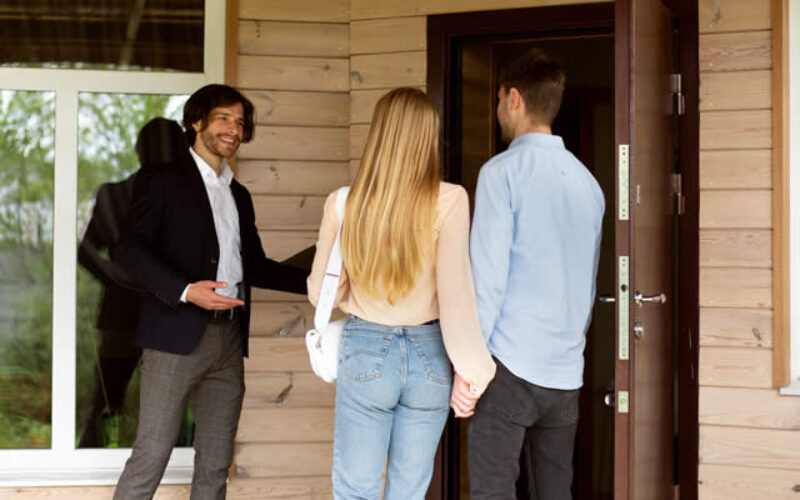 How to Prepare the Real Estate for Sale and Save Money While Doing It