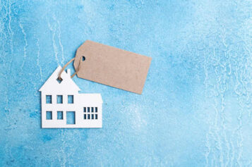 A Guide to the Pros and Cons of Buying a Starter vs. Forever Home