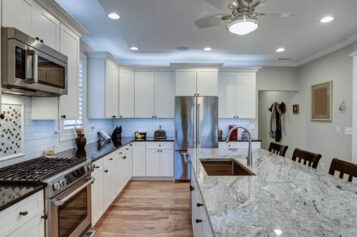 Reasons to Install Quartz Countertops When Renovating Your Kitchen
