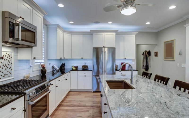 Reasons to Install Quartz Countertops When Renovating Your Kitchen