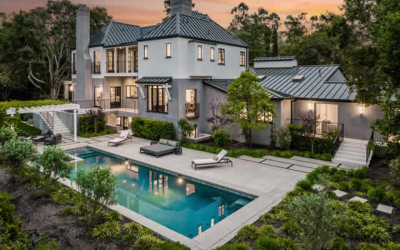 Transforming Your Outdoor Oasis: 8 Essential Tips for Revitalizing Your Home’s Exterior