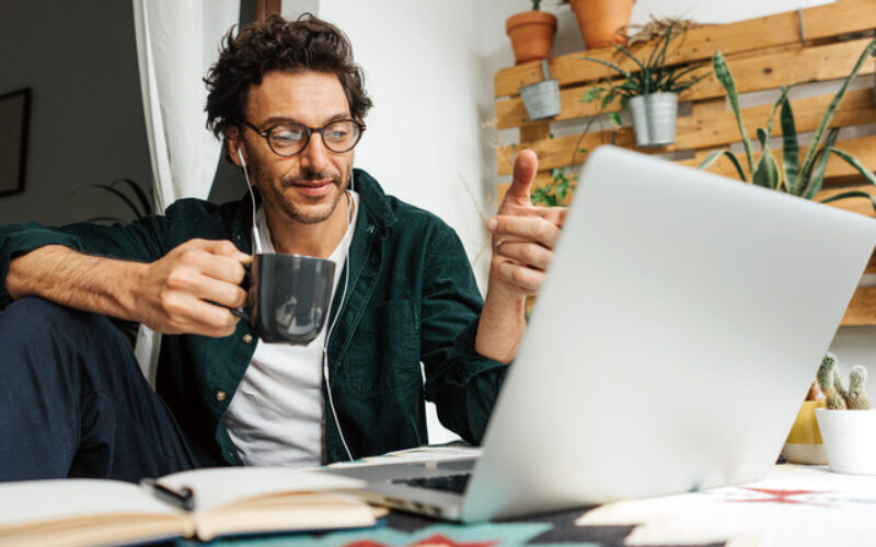 Why Your Business Should Give the Option to Work From Home