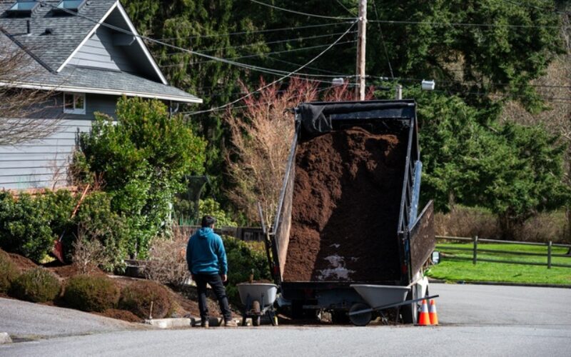 Why Truck Bed Protection Is Essential for Heavy Loads