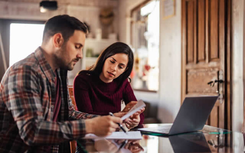 How to Build Financial Rhythm as Newlyweds Without Killing the Vibe