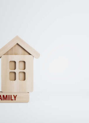 Moving Closer to Family: How to Stay Connected Without Losing Independence