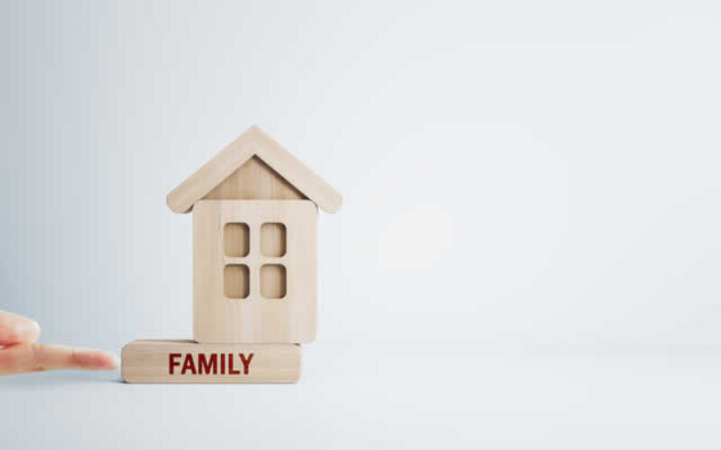 Moving Closer to Family: How to Stay Connected Without Losing Independence