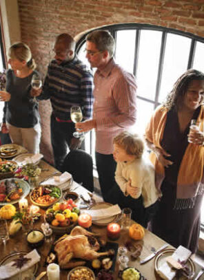 Your Complete Guide to Hosting the Perfect Thanksgiving