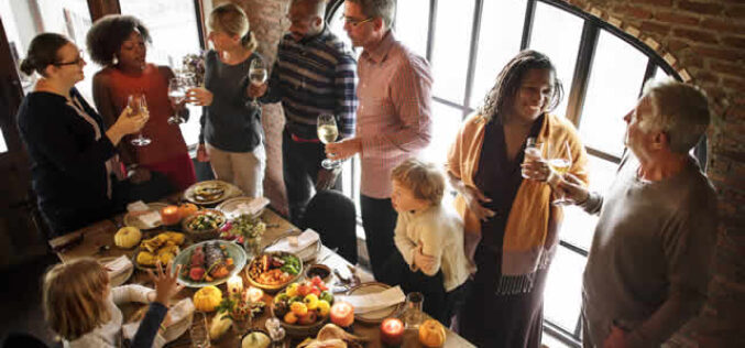 Your Complete Guide to Hosting the Perfect Thanksgiving
