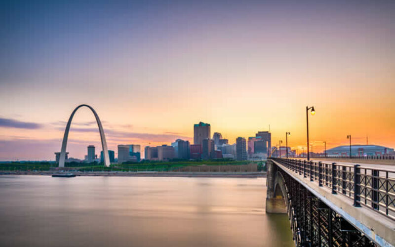 How to Build a Realistic Budget in St. Louis Without Sacrificing Local Experiences