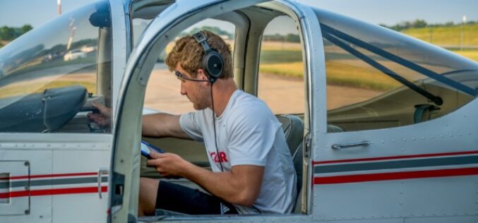 Transitioning from Side Hustle to Professional Pilot Career
