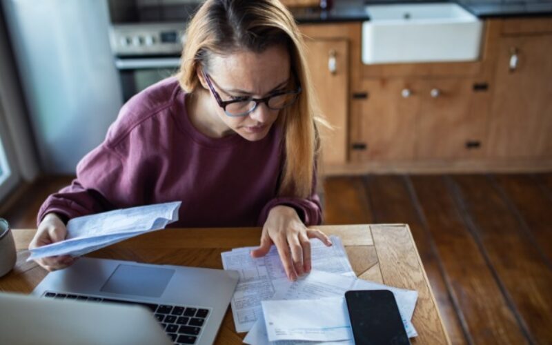 How Seasonal Income Shapes Farm Money Decisions