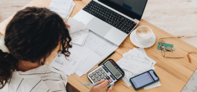 Budgeting Tips Inspired by Marketing Cycles