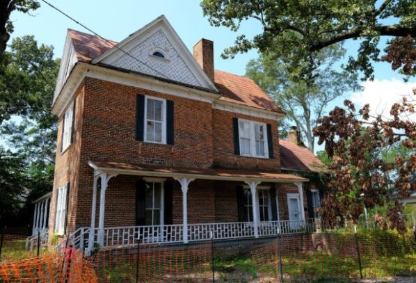 What To Check Before Buying a Distressed Home