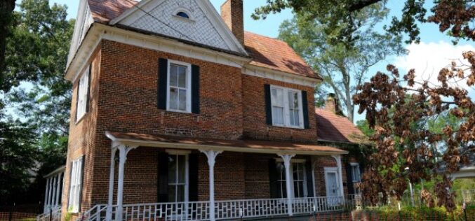 What To Check Before Buying a Distressed Home