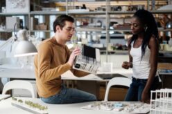 How Architecture Students Learn Beyond the Classroom