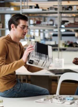 How Architecture Students Learn Beyond the Classroom