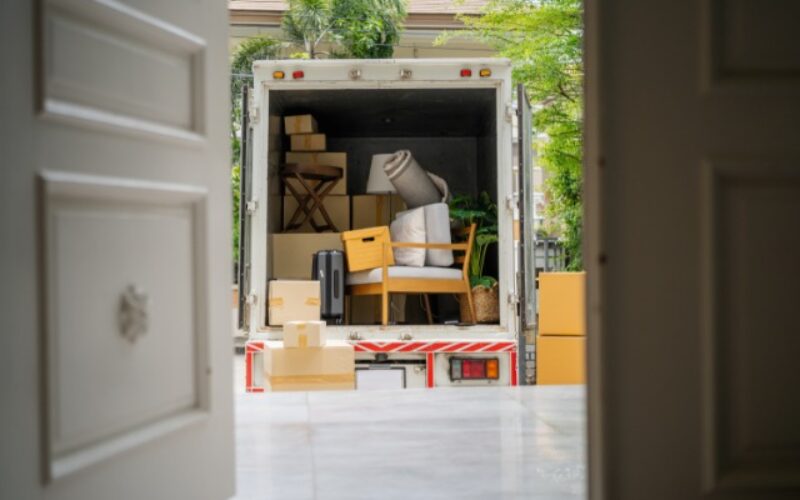 Best Strategies To Declutter Your Home When Moving Out